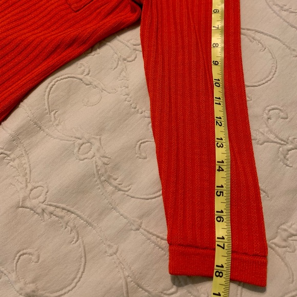 St. John Knit orange Jacket size 4 Host Pick! 🎉 - Picture 5 of 7